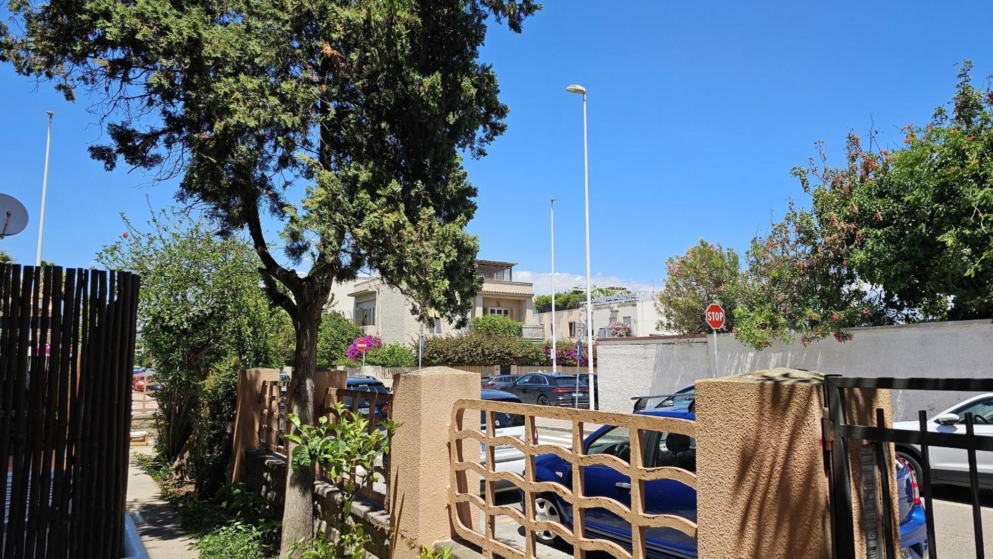 קליארי Holiday Poetto מראה חיצוני תמונה